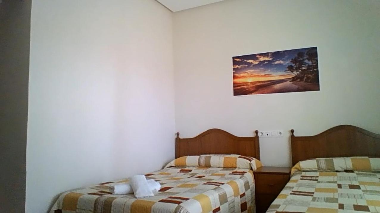 Hostal Restaurante Galicia Villardefrades Dış mekan fotoğraf